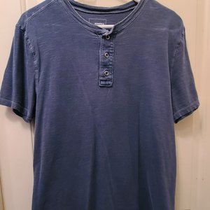SONOMA MEN'S BLUE HEATHERED HENLEY SHIRT SIZE MEDIUM